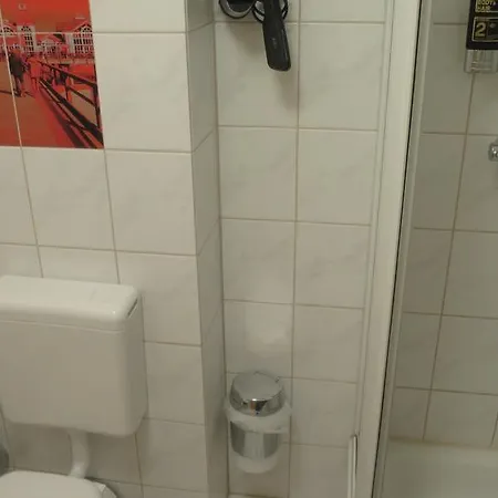 9 Ostsee-ferienwohnung-sellin Apartment *